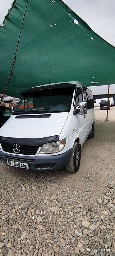 Унаа: Mercedes-Benz Спринтер: 2003 г., 2.2 л, Кол менен иштөөчү, Дизель, Вэн/Минивэн — 3