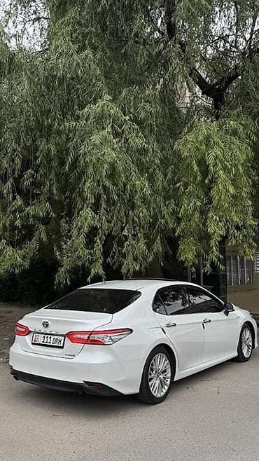 sonata 2018: Toyota Camry: 2017 г., 2.5 л, Автомат, Бензин, Седан — 1