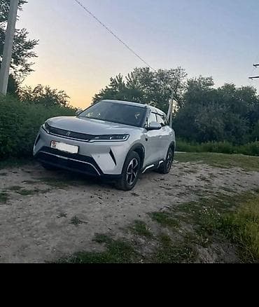 электо мабил: BYD Yuan UP 2025 Средняя комплектация с мощным, усилинным мотором 130 — 3