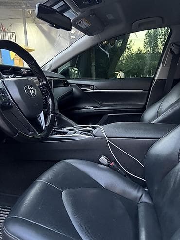 Toyota Camry: 2018 г., 3.5 л, Автомат, Бензин, Седан — 8