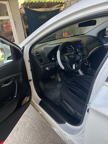 bmw 3 series e46: Hyundai i40: 2014 г., 2 л, Бензин, Универсал — 9