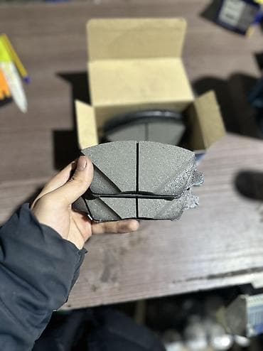 geely l7: Комплект тормозных колодок Kia 2019 г., Новый, Оригинал — 4