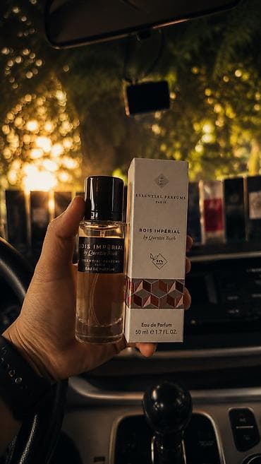 женское духи: Ароматы 50 мл (1.7 fl. oz), в фирменных коробках: - Louis Vuitton — 5
