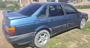 Транспорт: Volkswagen Passat: 1991 г., 2 л, Механика, Бензин, Седан — 3