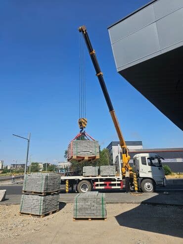 продаю в связи с переездом: Услуги манипуляторы услуга манипулятор борт 12т стрела 8т борт — 2