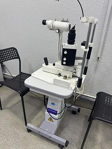 Тонометры: Щелевая лампа (офтальмологический биомикроскоп) на регулируемом столе — 3