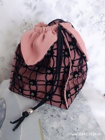 сумка ручной работы из натуральной кожи: Сумочки декоративные, ручной работы, размеры 15×15 ткань Атлас + — 10