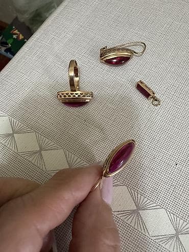 Сөйкөлөр: Зер буюмдар топтому, Аялдарга, Колдонулган — 10