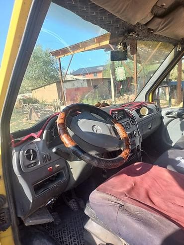 tayota funcargo: Mercedes-Benz Sprinter (длинная база, высокий потолок), жёлтый — 5