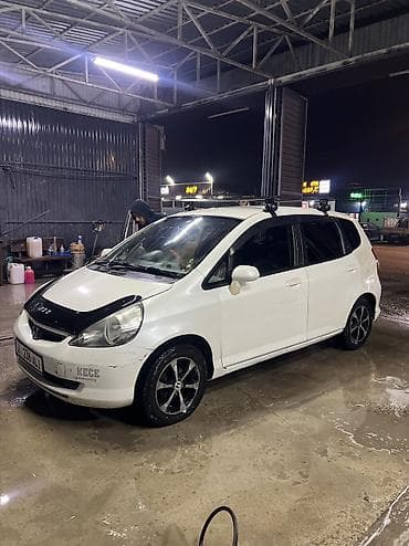 бампер на хонда фит: Honda Fit: 2003 г., 1.3 л, Автомат, Бензин, Хэтчбэк — 4