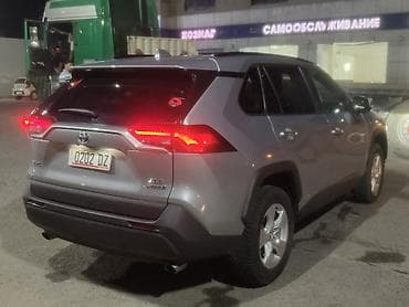 авто портер: Toyota RAV4: 2021 г., 2.5 л, Автомат, Гибрид, Кроссовер — 4
