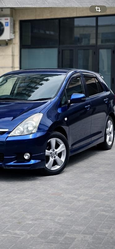 Toyota WISH: 2004 г., 1.8 л, Вариатор, Бензин, Универсал — 2