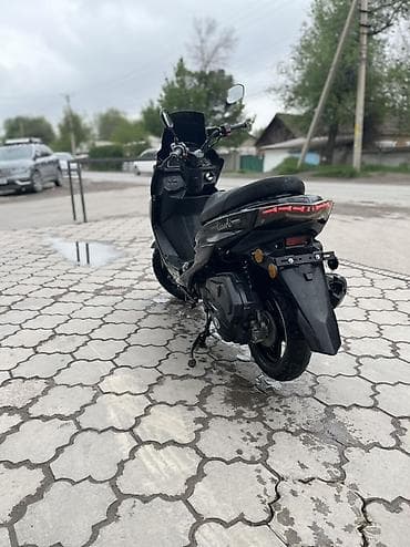 nmax скутер: Скутер (макси-стиль), черный - Дизайн: агрессивная передняя оптика с — 5