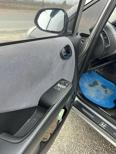 audi audi: Honda Jazz: 2005 г., 1.3 л, Ручные, Бензин, Хэтчбэк — 6