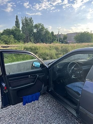 вито 2 8: Audi 100: 1993 г., 2.6 л, Механика, Бензин, Седан — 8