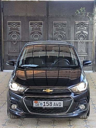 Продажа авто: Chevrolet Spark: 2016 г., Автомат, Бензин, Хэтчбэк — 2