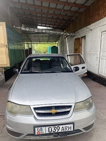 Chevrolet Nexia: 2012 г., 1.6 л, Механика, Бензин, Седан