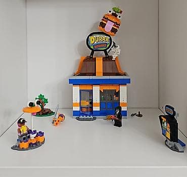 funko pop: LEGO Fortnite 77076
Ресторан «ДаррБургер» — 1