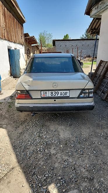 белый weltmeister ex5: Mercedes-Benz W124: 1989 г., 2 л, Ручные, Бензин, Седан — 8