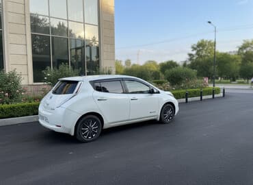 цены на электромобили в бишкеке: Nissan Leaf: 2014 г., 0.1 л, Автомат, Электромобиль, Хэтчбэк — 1