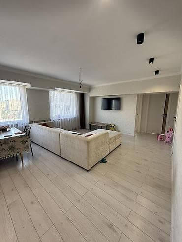 Квартиры: 3 комнаты, 70 м², ул. Московская / Манаса (Белинка) Индивидуалка, 8 этаж, Евроремонт — 1