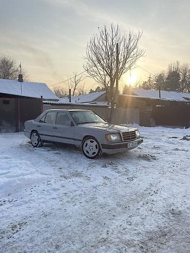 Продажа авто: Mercedes-Benz E-Class: 1988 г., 2.3 л, Механика, Бензин, Седан — 5