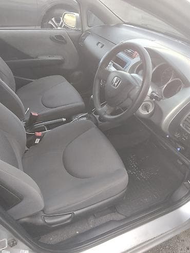 fit rs: Honda Fit: 2001 г., 1.3 л, Вариатор, Бензин, Хэтчбэк — 6