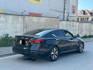 Nissan Altima: 2020 г., 2.5 л, Автомат, Бензин, Седан — 1