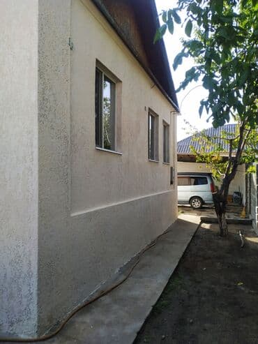 Дом, 80 м², 5 комнат, Собственник, Старый ремонт at lalafo.kg Дом, 80 м², 5 комнат, Собственник, Старый ремонт