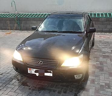 Lexus IS: 2001 г., 2 л, Автомат, Бензин, Седан