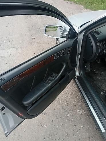 Audi: Audi A6: 2001 г., 2.4 л, Механика, Бензин, Седан — 6