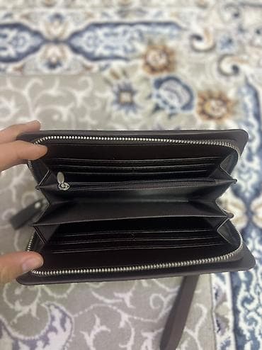 prada: Портмоне/клатч Prada из фактурной чёрной кожи - Материал: натуральная — 4