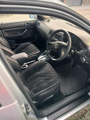 Volkswagen Golf: 2001 г., 2 л, Автомат, Бензин, Хетчбек — 7