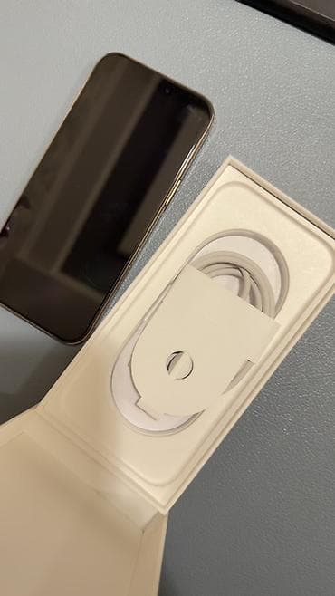 fold 3: IPhone 16 Pro Max, Б/у, 256 ГБ, Desert Titanium, Зарядное устройство, Защитное стекло, Чехол, 100 % — 4