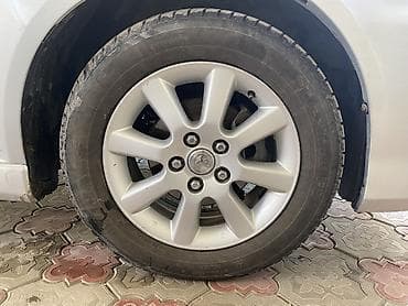 суппорт камри 30: Toyota Ipsum: 2004 г., 2.4 л, Автомат, Бензин, Минивэн — 3