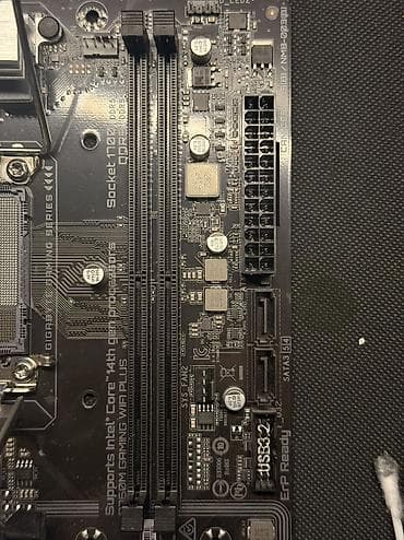 intel pentium: Материнская плата для ПК, Б/у, Gigabyte, LGA1700, Micro-ATX — 6