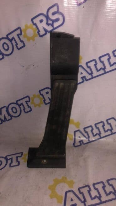 где можно купить электровелосипед: BMW e-60, педаль газа — 1