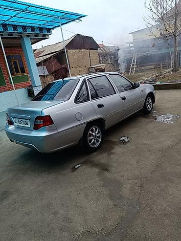 некия: Daewoo Nexia: 2011 г., 1.6 л, Механика, Бензин, Седан — 4