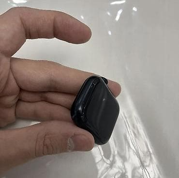 Смарт-часы: Apple Watch Series 7, 41mm. Аккумулятор: 95%. Покупался в iStore — 7