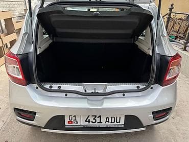 мицубиси спес стар: Renault Sandero: 2017 г., 1.6 л, Автомат, Бензин, Хэтчбэк — 3