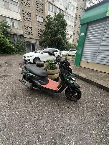 мопед итальянский: Скутер/мопед городского типа Скутер на ходу все работает всё идеале — 1