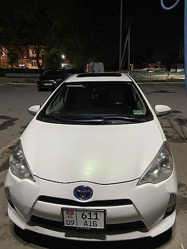 taiota crovn: Toyota Prius C: 2012 г., 1.5 л, Автомат, Гибрид, Хэтчбэк — 2