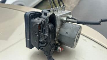 айго aygo: Блок ABS Toyota 2011 г., Б/у, Оригинал, Япония — 3