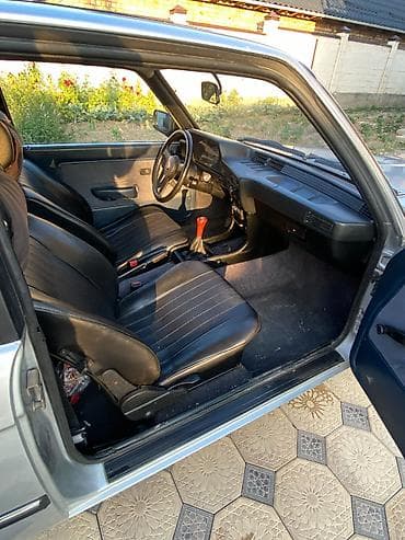303 302: BMW 3 series: 1982 г., 2 л, Механика, Бензин, Купе — 9