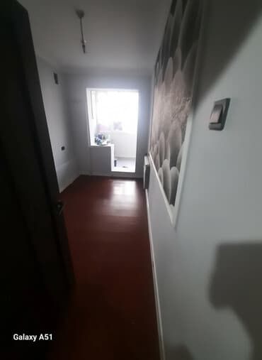 квартиры в бишкеке аренда долгосрочно восток 5: 3 комнаты, Собственник, Без подселения, Без мебели — 1