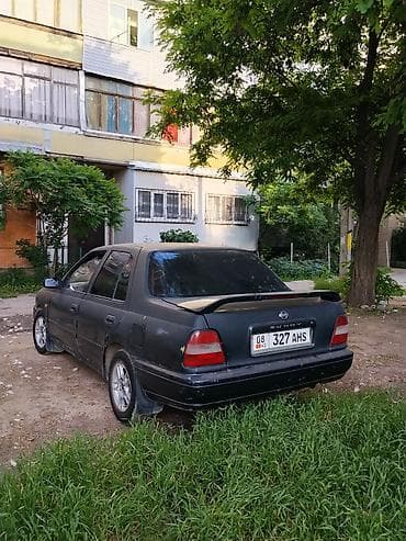 Унаа сатуу: Nissan Sunny: 1993 г., 1.6 л, Кол менен иштөөчү, Бензин, Седан — 2