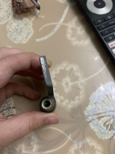 пины: Петля двери на бмв е30 — 4