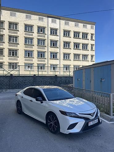 toyota 105: Toyota Camry: 2019 г., 2.5 л, Автомат, Бензин, Седан — 3