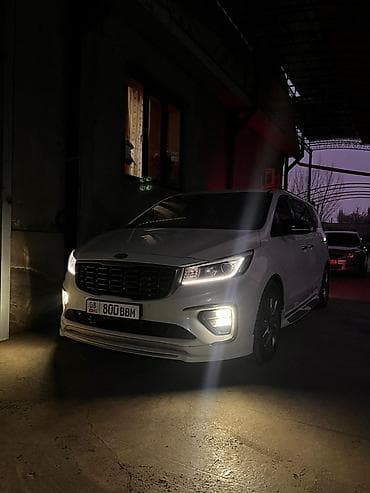 с 180: Kia Carnival: 2018 г., Минивэн — 8
