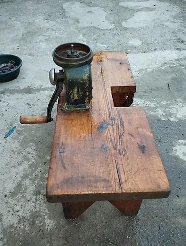 муравей советский: Советский сепаратор для молока «Урал» на деревянной тумбе - Тип — 4